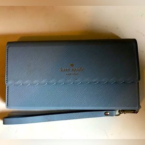 Kate Spade iPhone 7 Plus phone case wristlet